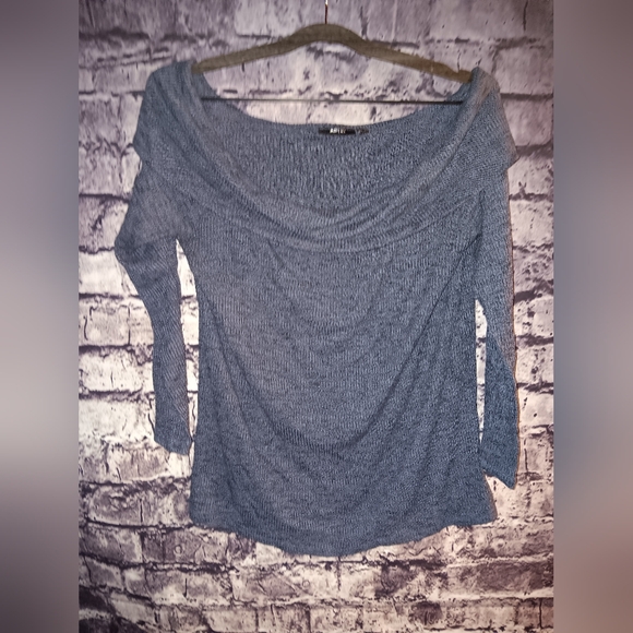 Apt 9 Blue Off should Sweater sz Large - Picture 3 of 3